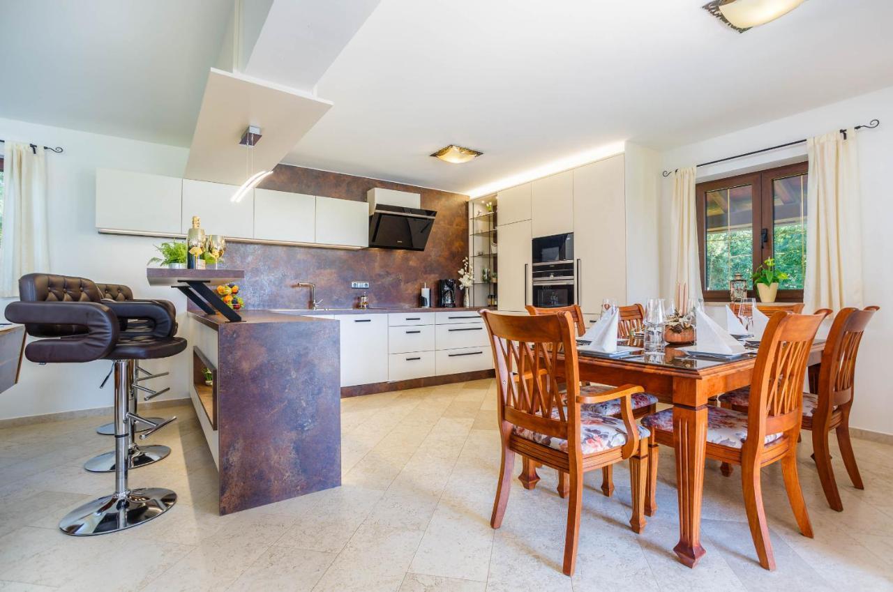 Villa Kamenica Kras エクステリア 写真