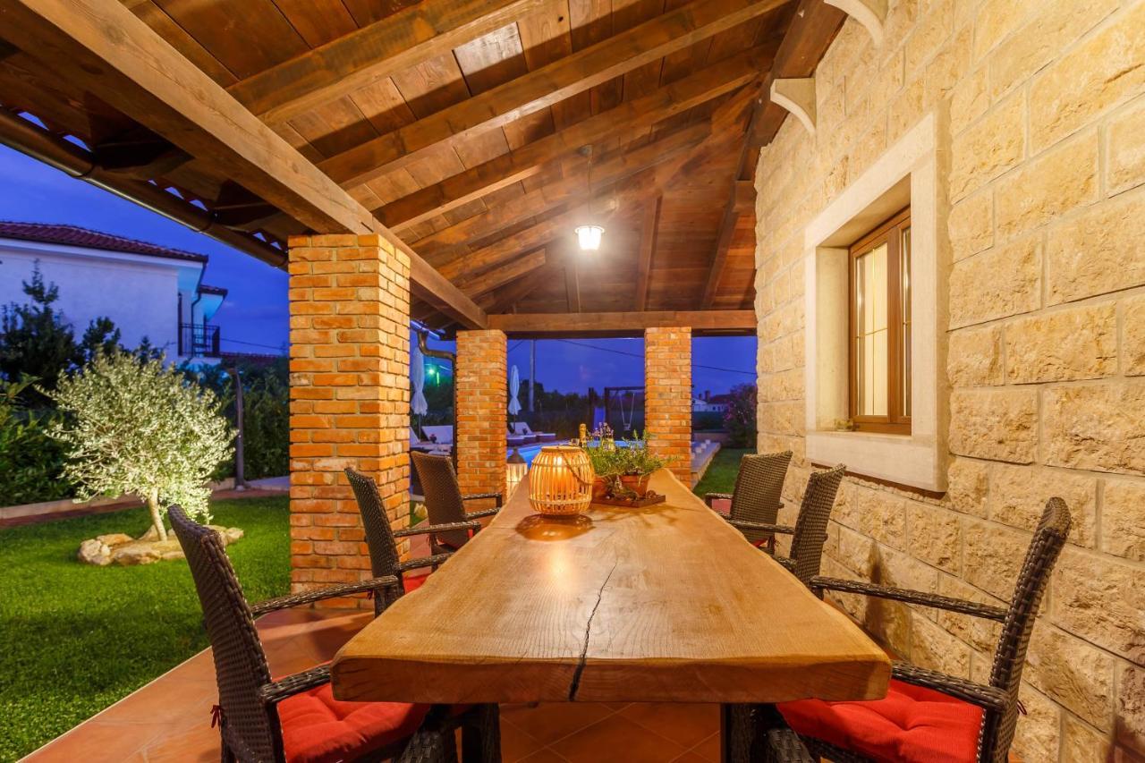 Villa Kamenica Kras エクステリア 写真