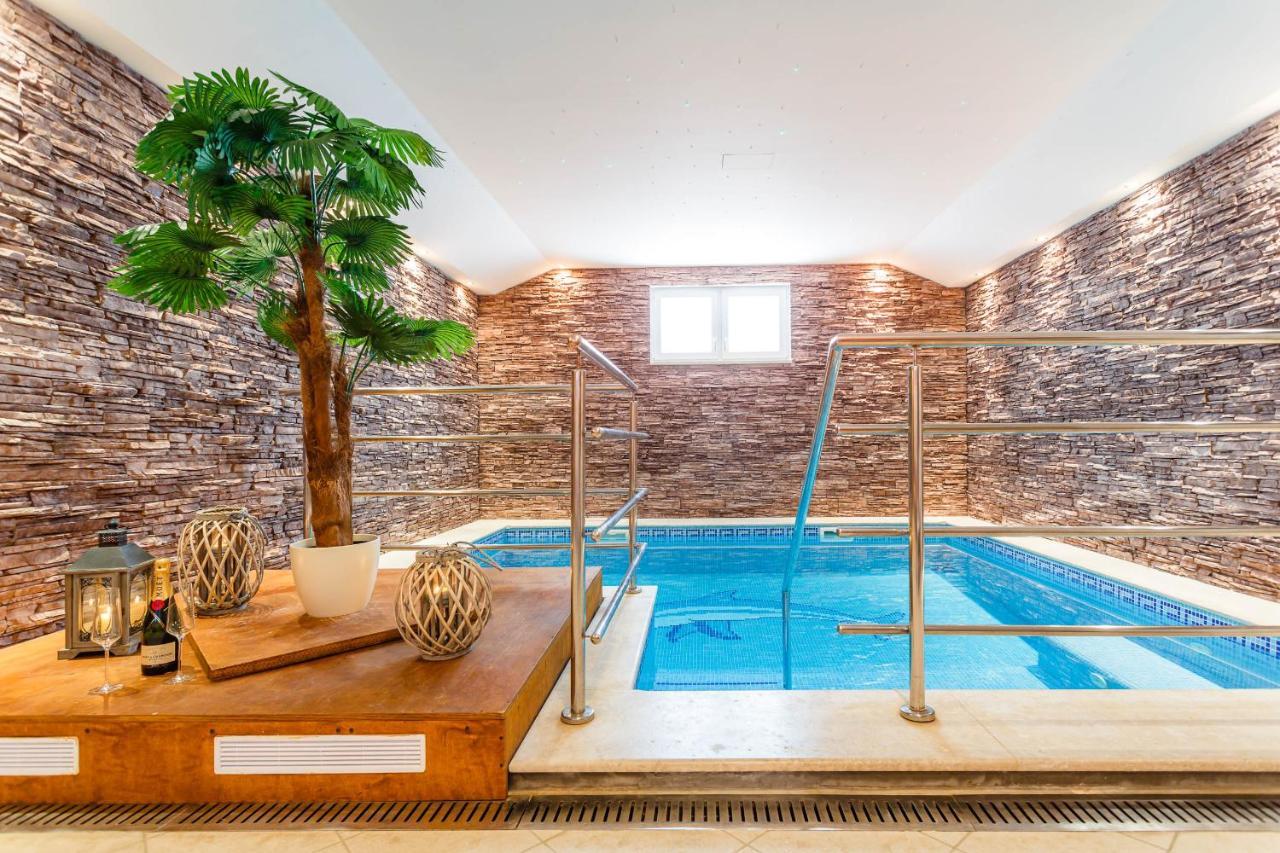 Villa Kamenica Kras エクステリア 写真